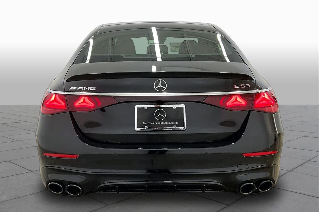 2026 Mercedes-BENZ AMG E 53 E 4MATIC+ — фото 4