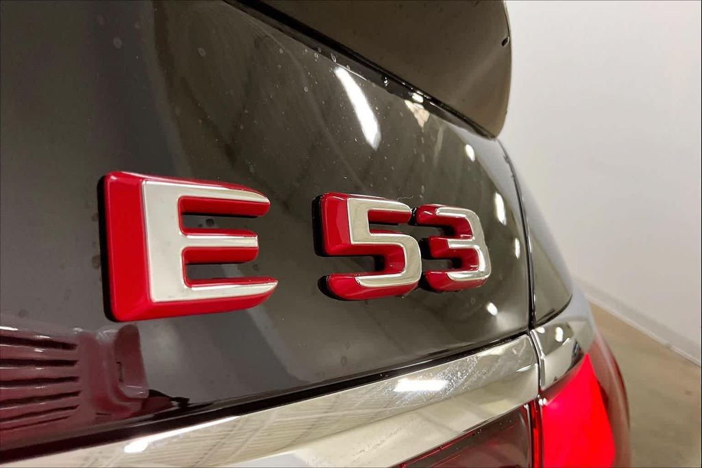 صورة مصغرة 15 لـ 2026 Mercedes-BENZ AMG E 53 E 4MATIC+