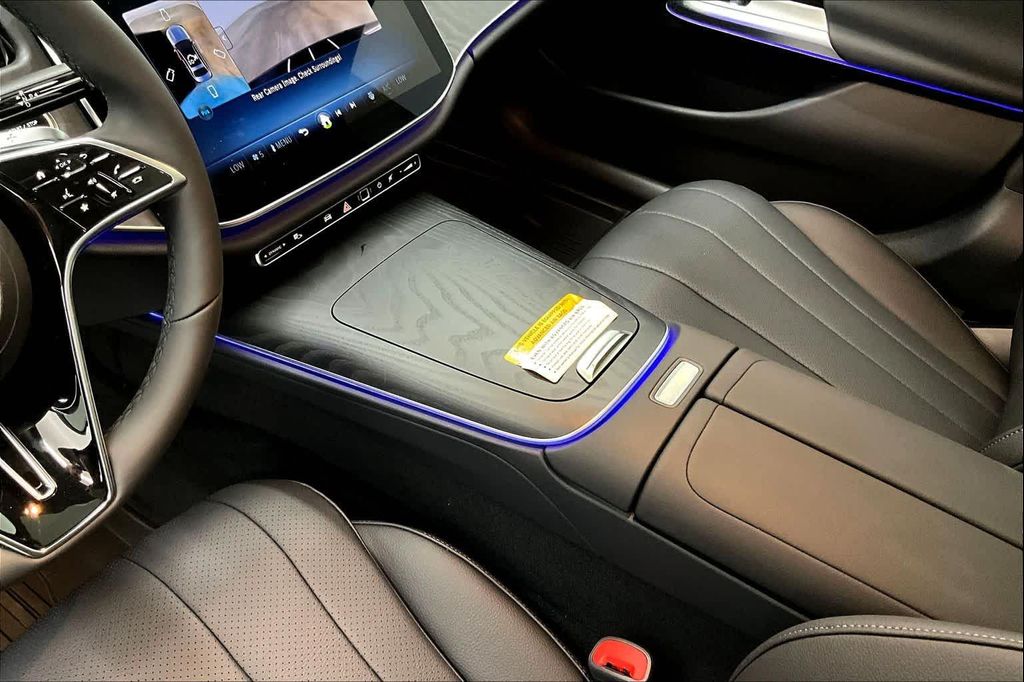 صورة 7 لـ 2026 Mercedes-BENZ E-CLASS