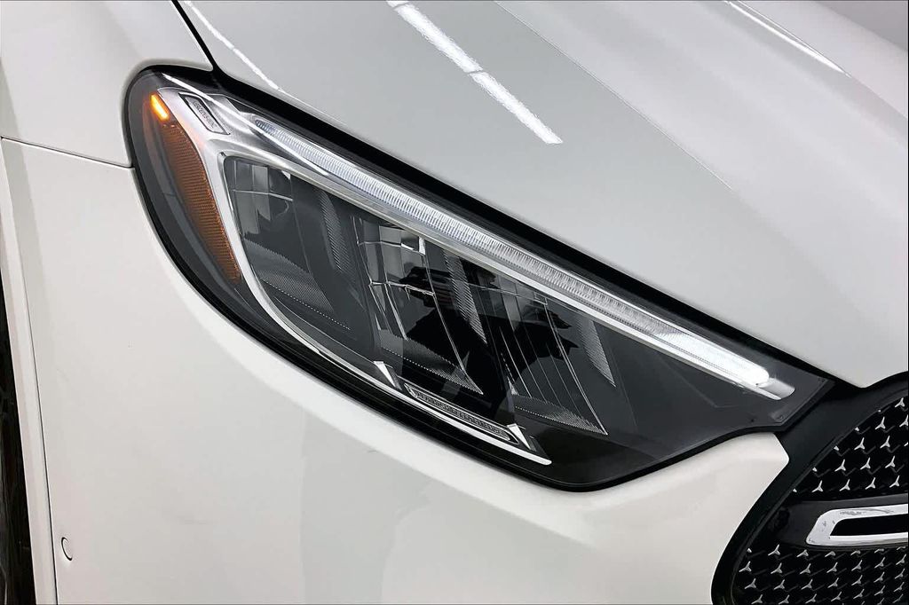 2026 Mercedes-BENZ GLC — миниатюра 13