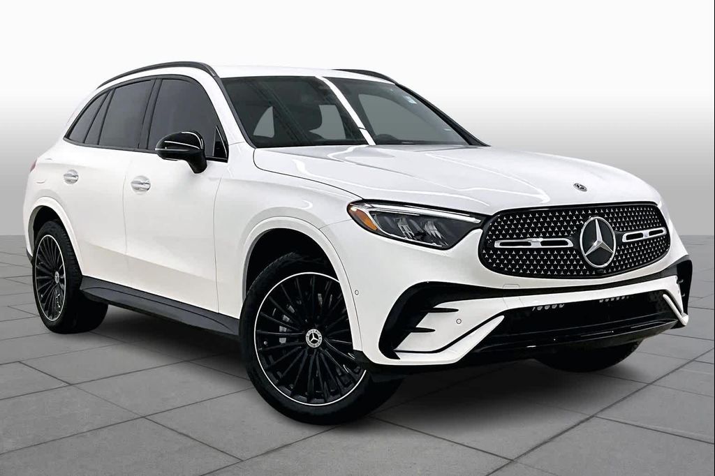 2026 Mercedes-BENZ GLC — фото 2