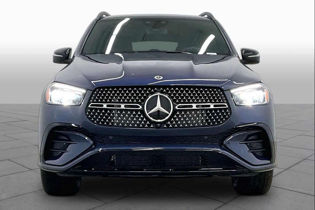 2026 Mercedes-BENZ GLE photo 3