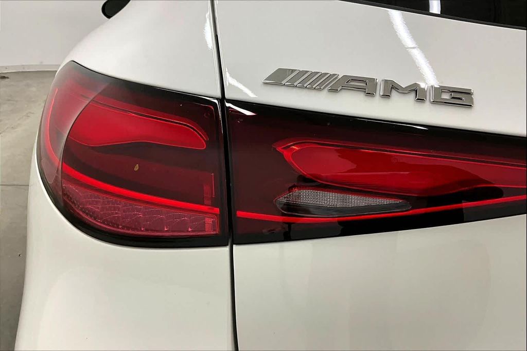 2026 Mercedes-BENZ AMG GLC 43 4MATIC 缩略图 14