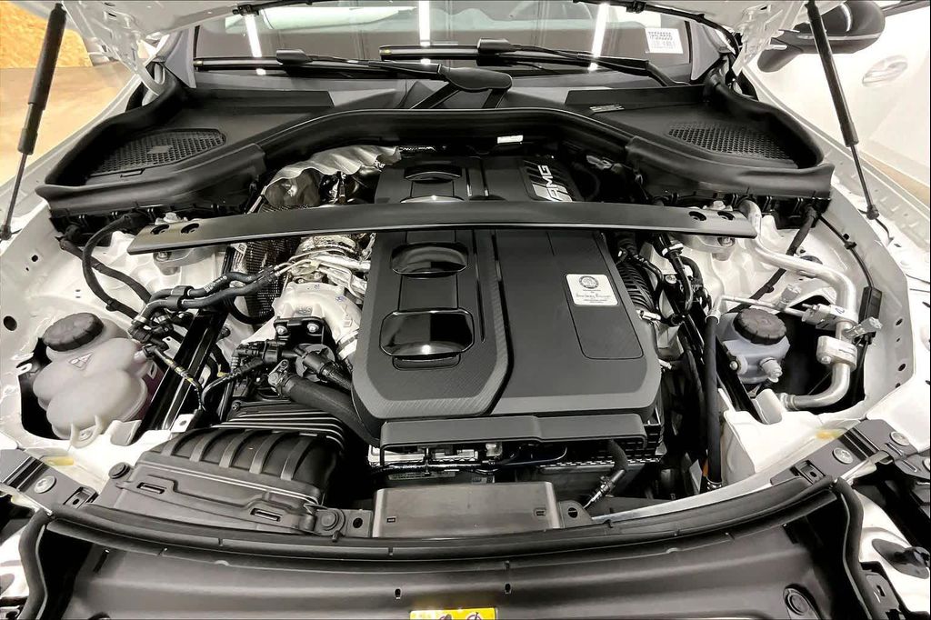 2026 Mercedes-BENZ AMG GLC 43 4MATIC 缩略图 16