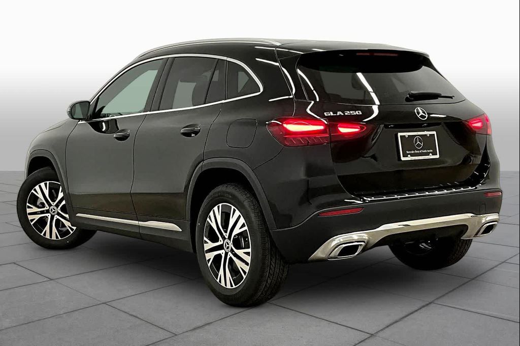 صورة مصغرة 12 لـ 2026 Mercedes-BENZ GLA