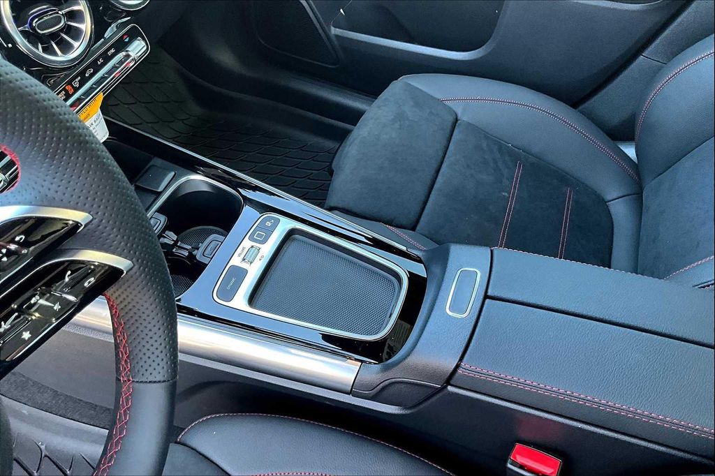 MERCEDES-BENZ GLA-CLASS - 7