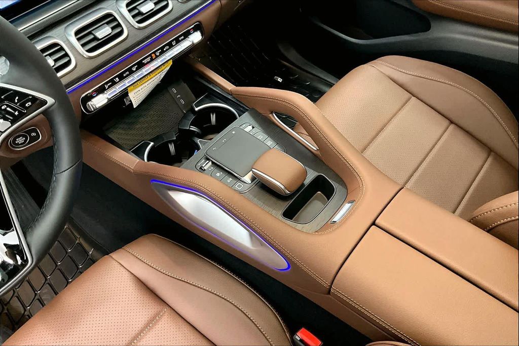 2026 Mercedes-BENZ GLE 照片 7