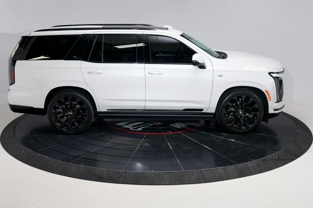 صورة 7 لـ 2025 Cadillac ESCALADE SPORT PLATINUM