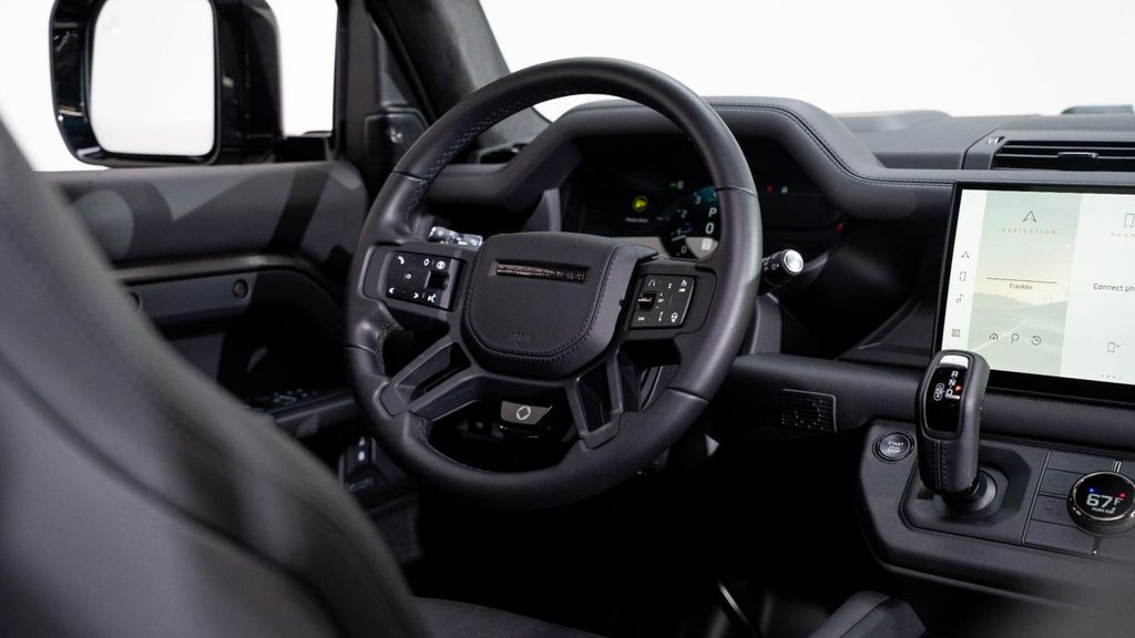 2025 LAND Rover DEFENDER P635 OCTA 缩略图 30
