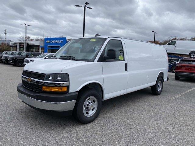 New 2025 Chevrolet Express 3500 Work Van