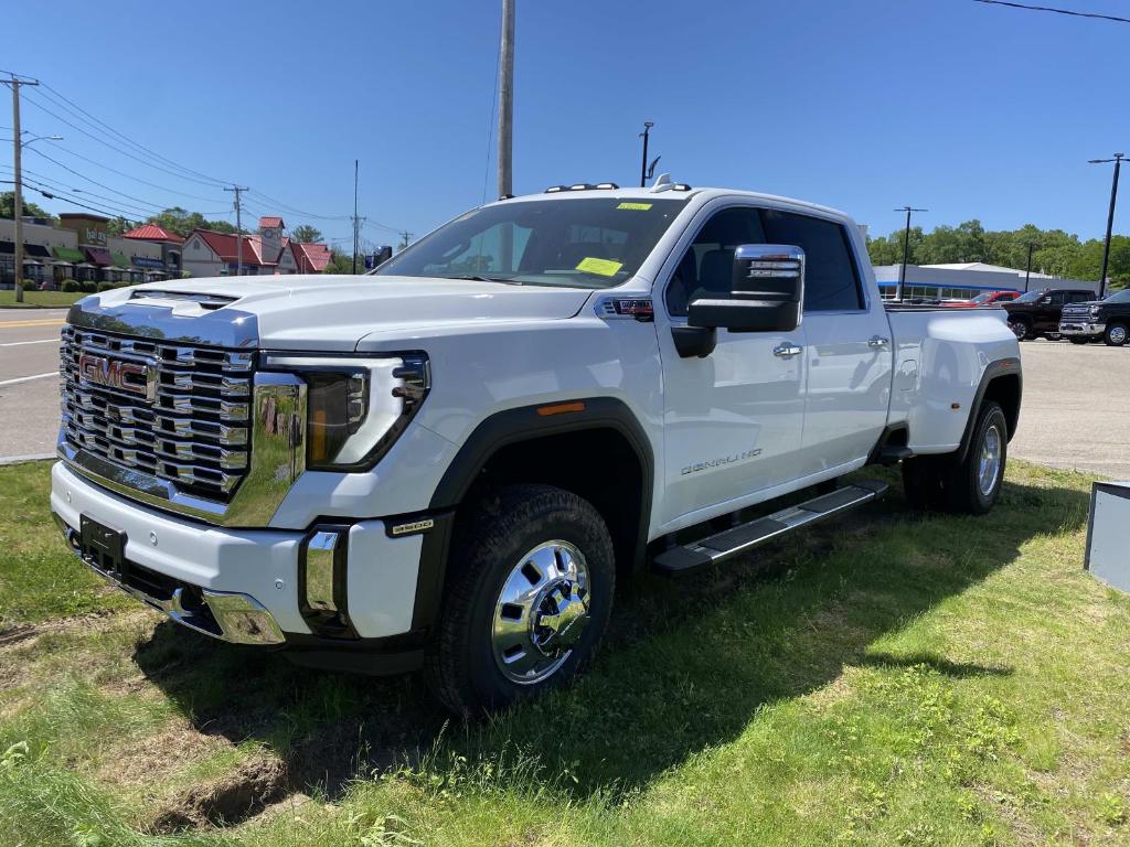 New 2026 GMC Sierra 3500 Denali