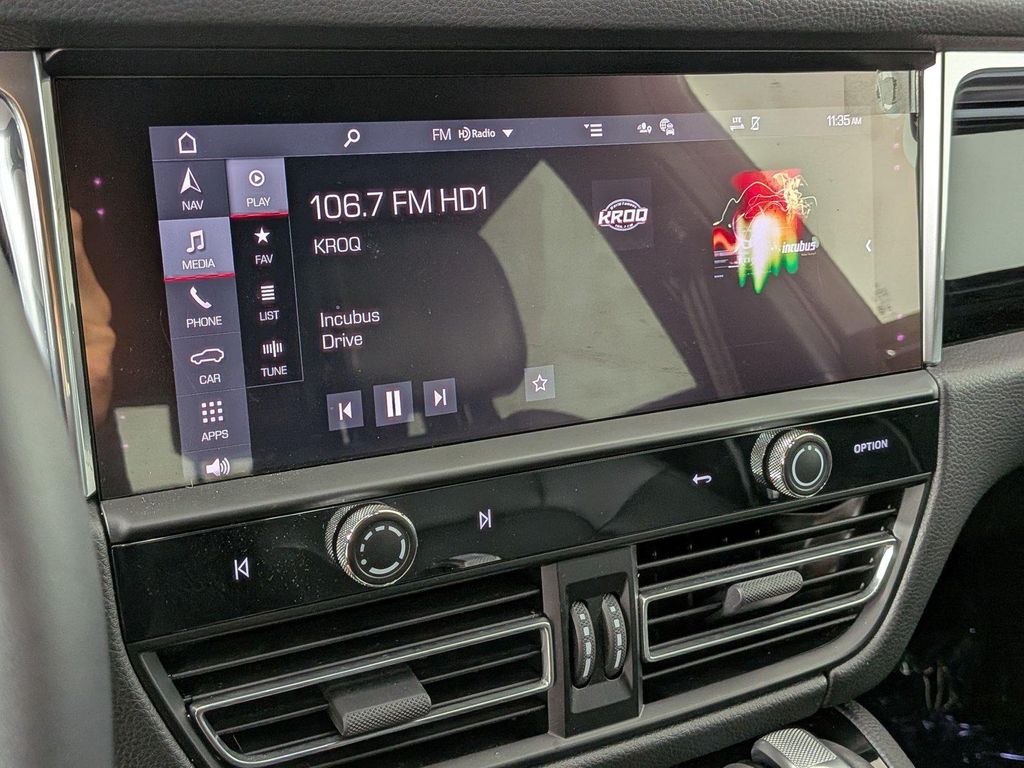 2026 Porsche MACAN — миниатюра 17