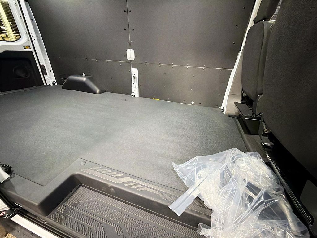 صورة مصغرة 23 لـ 2026 FORD TRANSIT-350 BASE