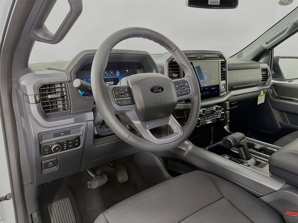 2026 FORD F-150 XLT thumbnail 16