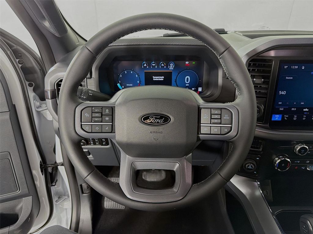صورة 3 لـ 2026 FORD F-150 XLT
