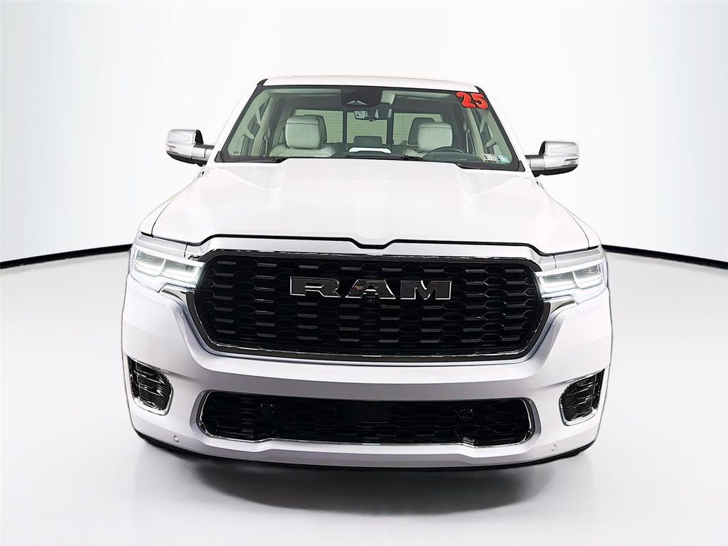 صورة 2 لـ 2025 RAM 1500 ST
