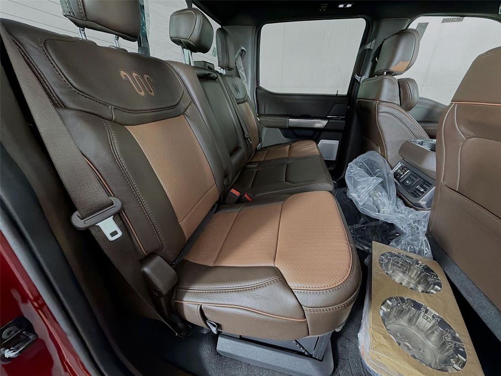 صورة مصغرة 30 لـ 2026 FORD F-250 KING RANCH