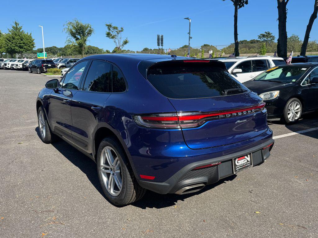 صورة 6 لـ 2023 Porsche MACAN T