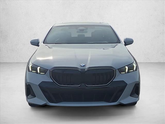 صورة مصغرة 6 لـ 2027 BMW 530 I