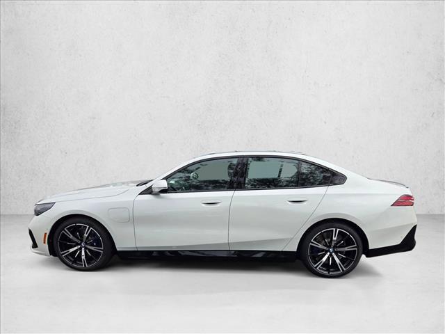 2027 BMW 550E 550E XDRIVE — фото 5