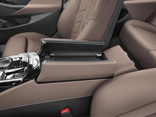 2027 BMW 550E 550E XDRIVE — фото 10