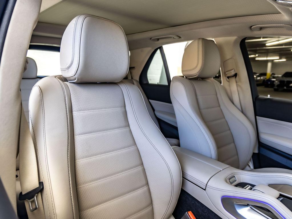 2025 Mercedes-BENZ GLE — миниатюра 37