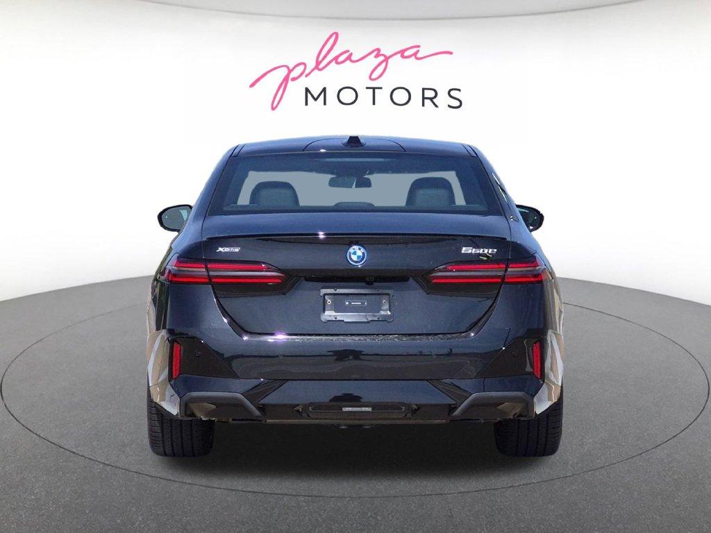 2027 BMW 550E 550E XDRIVE 照片 6