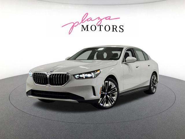 New 2026 BMW 530 i xDrive