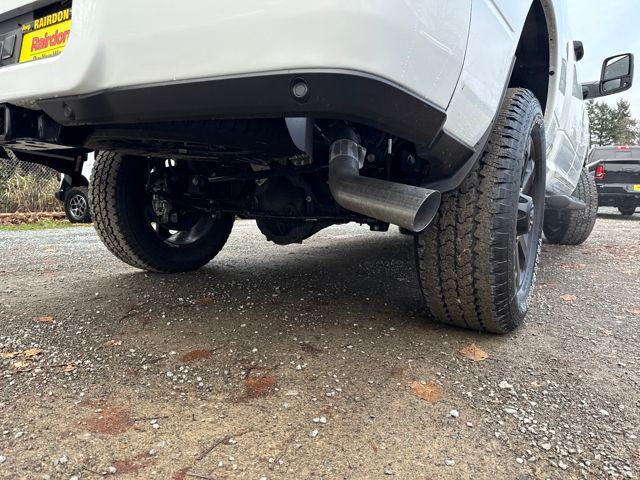 صورة مصغرة 32 لـ 2026 RAM 2500 BLACK EXPRESS CREW CAB 4X4 6'4' BOX