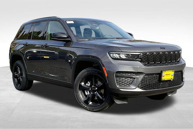 New 2025 Jeep Grand Cherokee Altitude