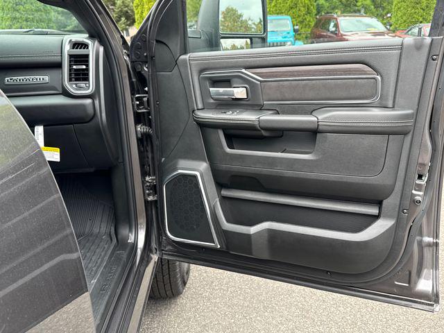 صورة مصغرة 23 لـ 2026 RAM 3500 LARAMIE CREW CAB 4X4 8' BOX