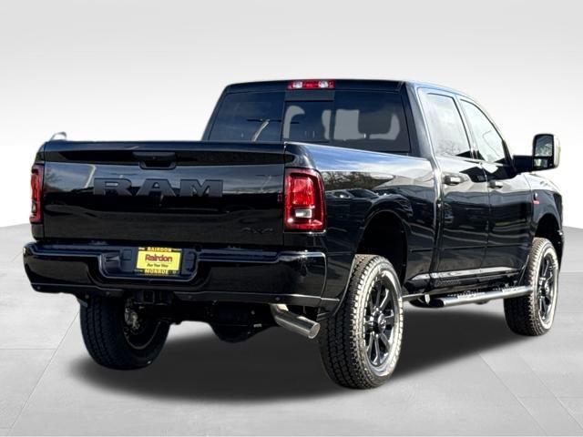 صورة 6 لـ 2026 RAM 2500 BLACK EXPRESS CREW CAB 4X4 6'4' BOX