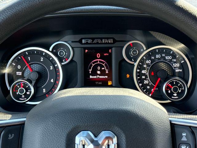 صورة مصغرة 14 لـ 2026 RAM 2500 BLACK EXPRESS CREW CAB 4X4 6'4' BOX