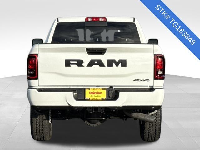 صورة 5 لـ 2026 RAM 2500 BLACK EXPRESS CREW CAB 4X4 6'4' BOX