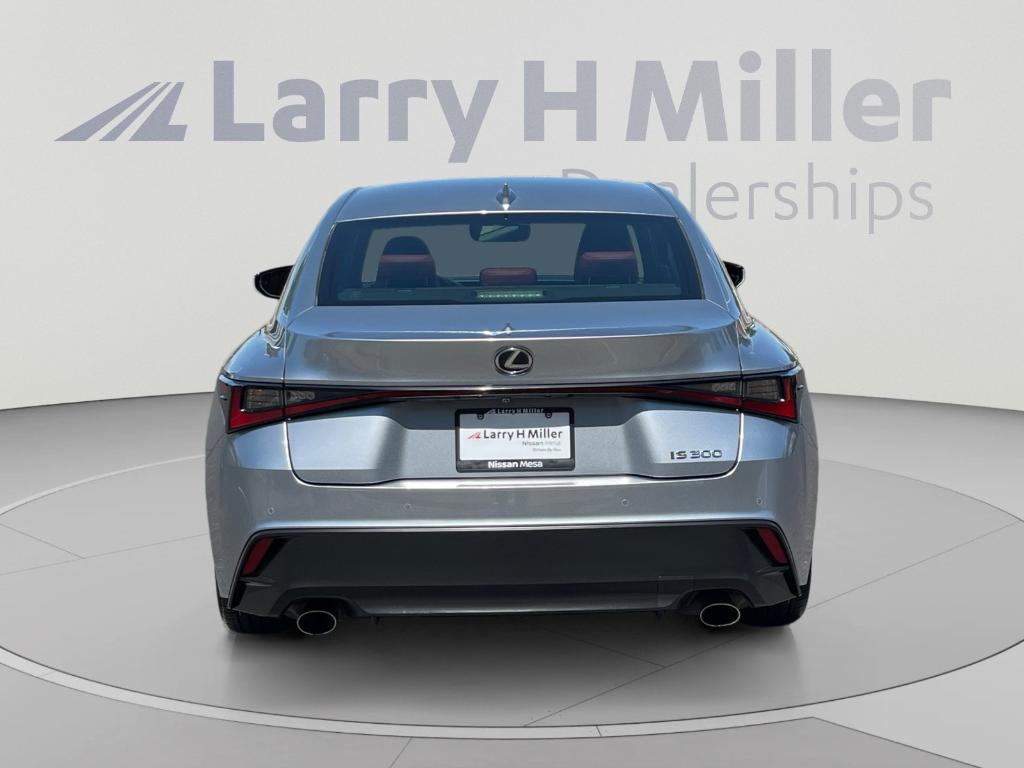 2023 Lexus IS 300 BASE — фото 5
