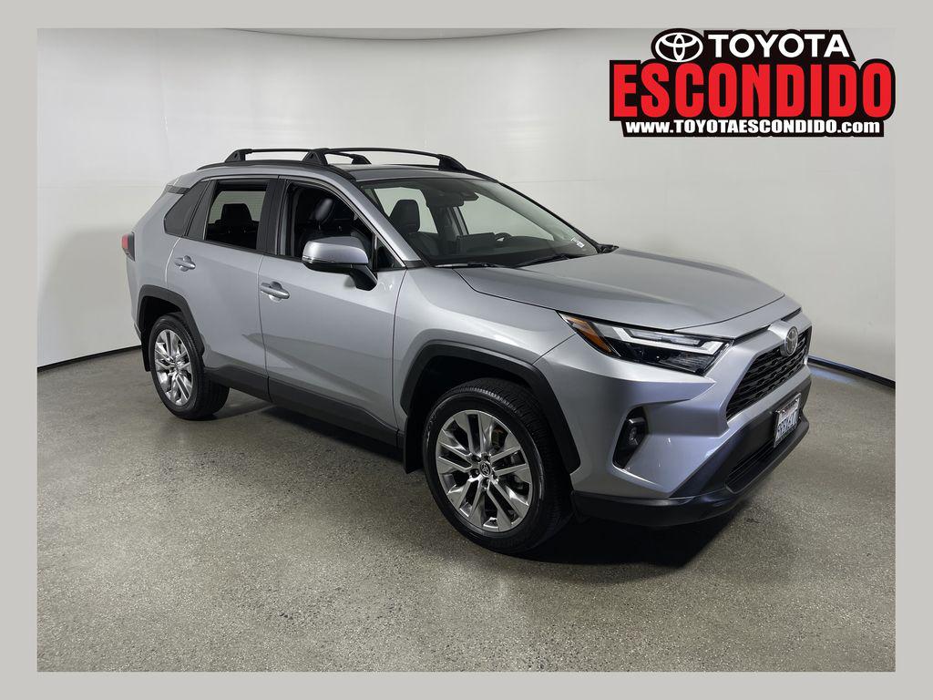 2025 TOYOTA RAV4 XLE PREMIUM photo 1
