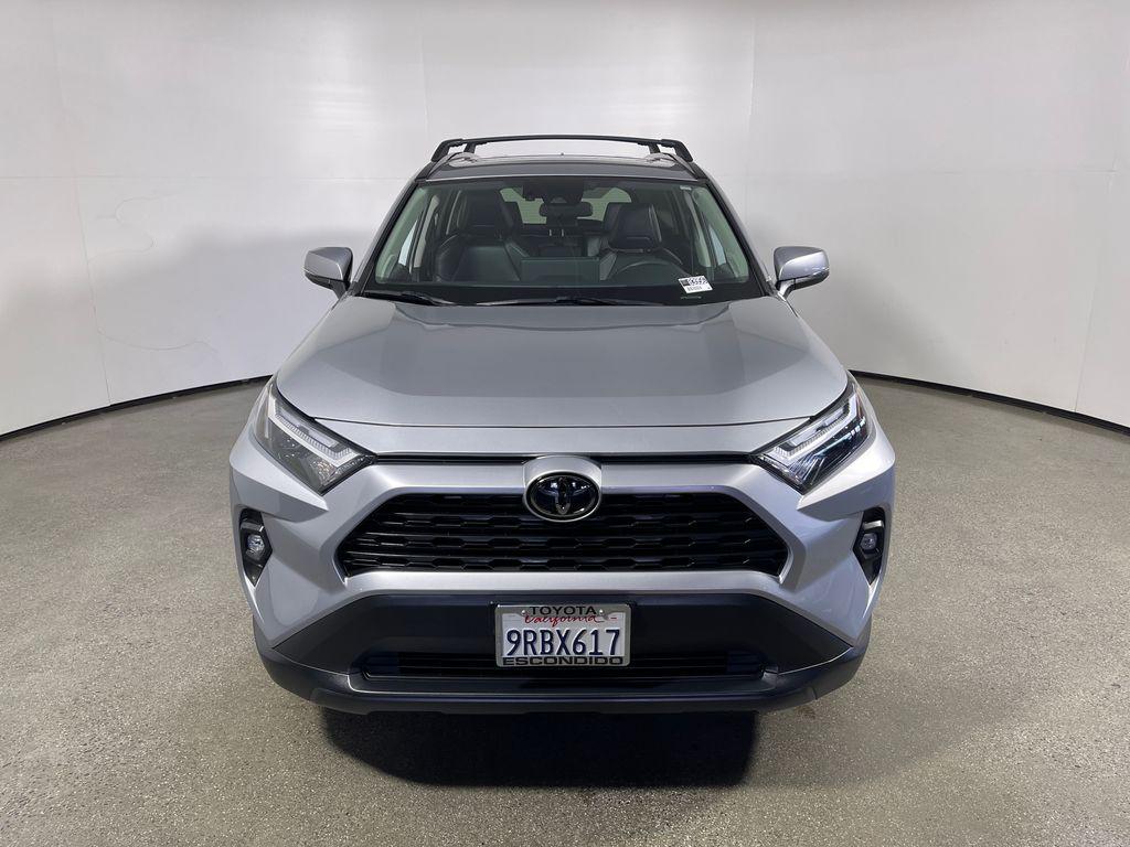 2025 TOYOTA RAV4 XLE PREMIUM photo 8