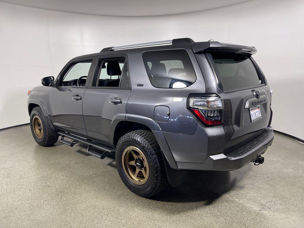 صورة 5 لـ 2023 Toyota 4RUNNER SR5