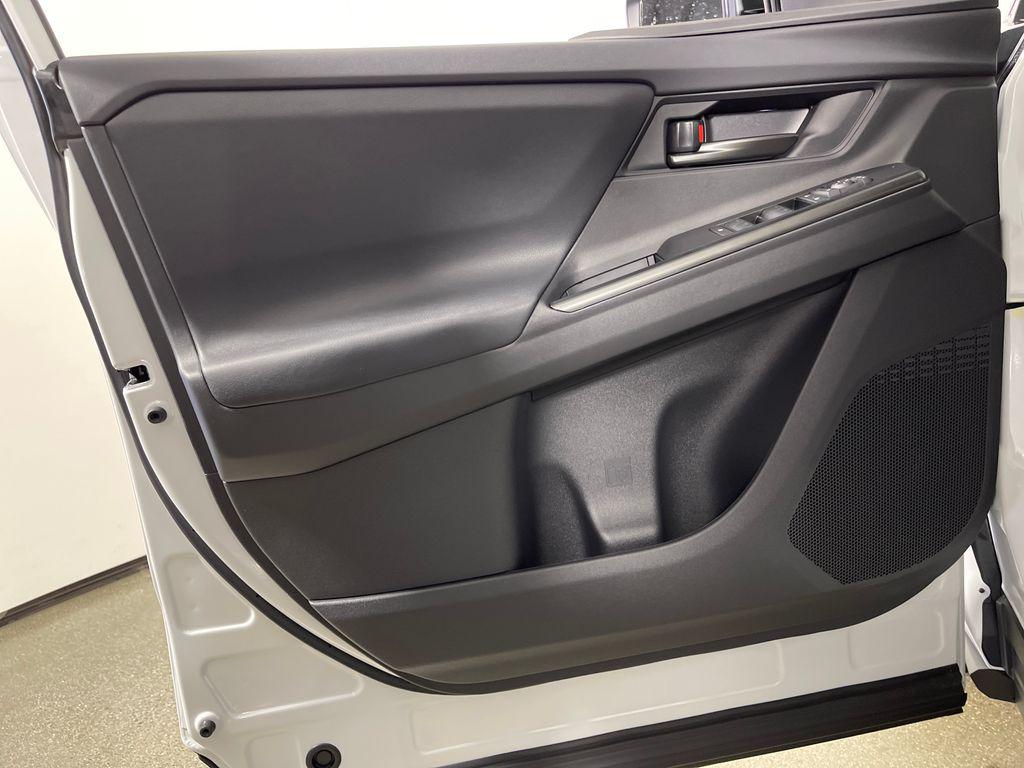 صورة مصغرة 17 لـ 2026 Toyota BZ XLE PLUS