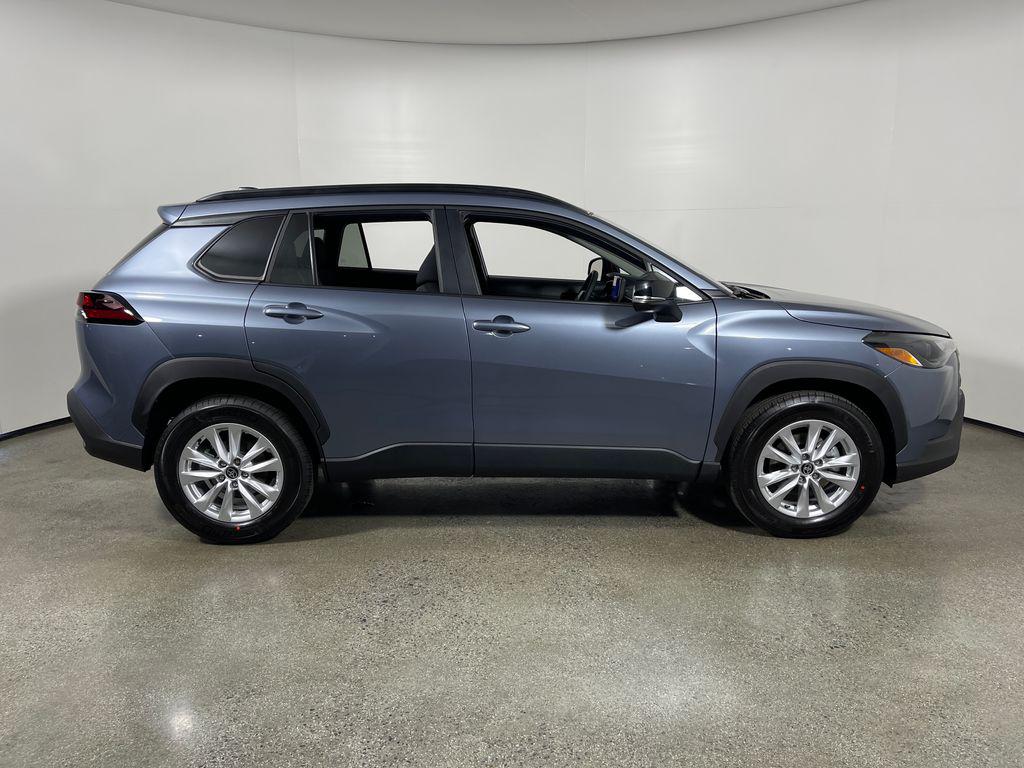 TOYOTA COROLLA CROSS - 2