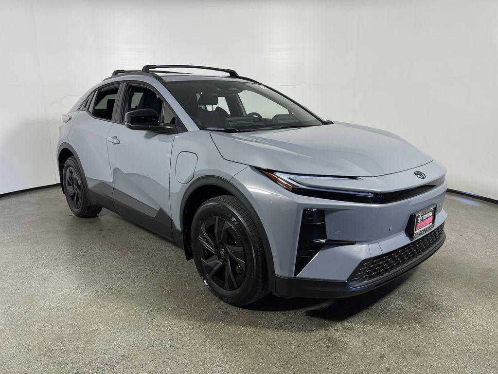 New 2026 Toyota C-HR SE