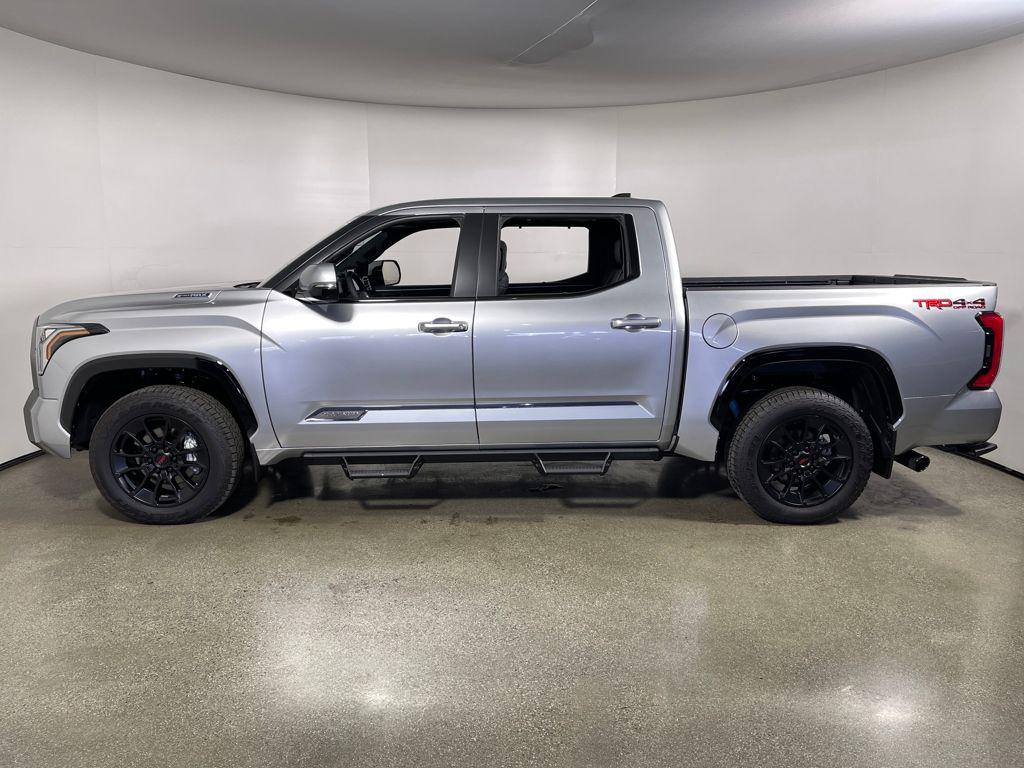 TOYOTA TUNDRA - 6