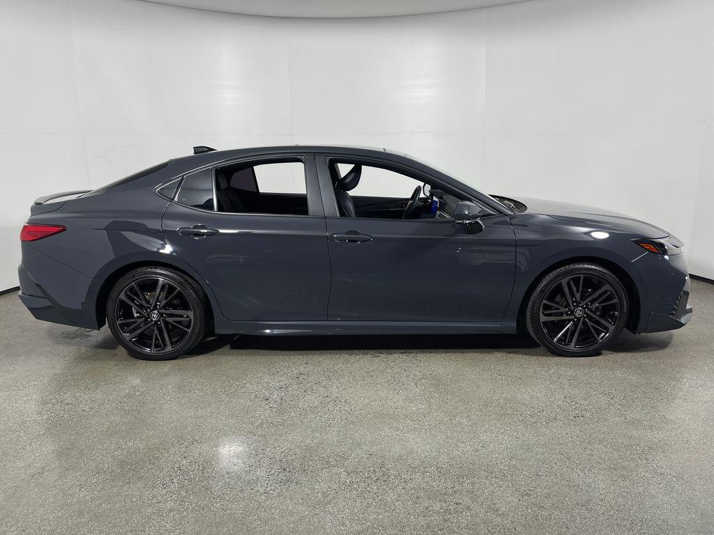 TOYOTA CAMRY - 2