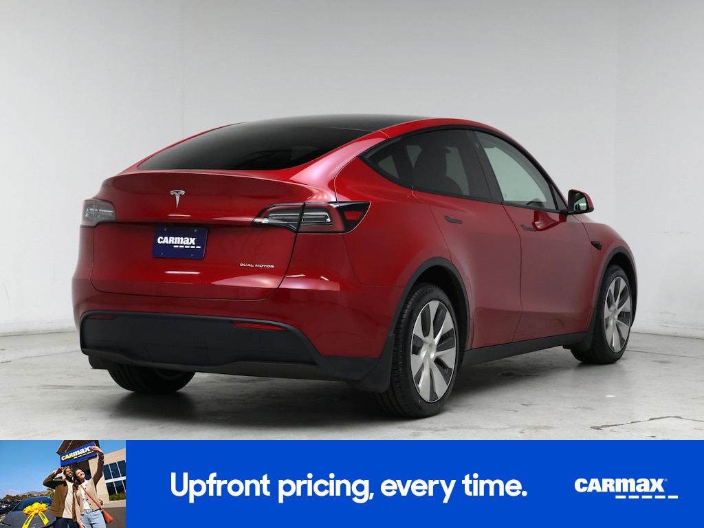TESLA MODEL Y LONG RANGE - 10