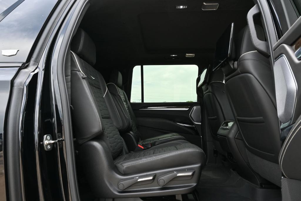 2026 Cadillac ESCALADE ESV PLATINUM SPORT 缩略图 23