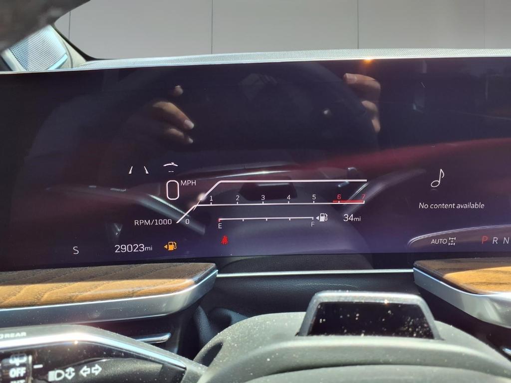 2025 Cadillac ESCALADE SPORT PLATINUM photo 14