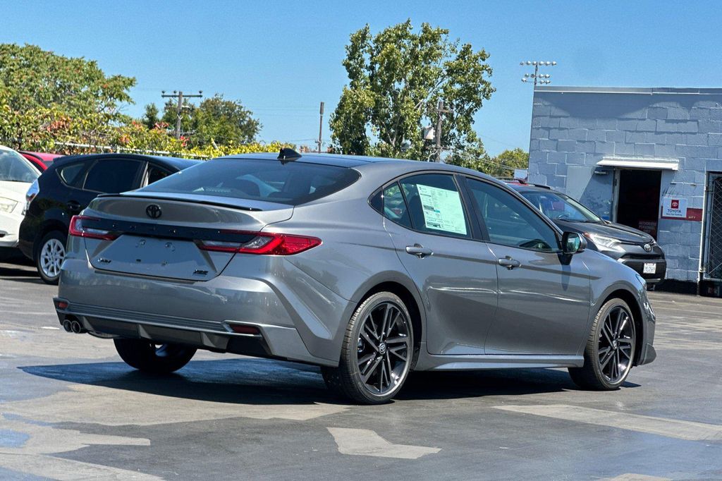 صورة 4 لـ 2026 Toyota CAMRY XSE