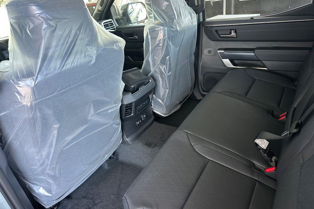 صورة 9 لـ 2026 Toyota TUNDRA PLATINUM