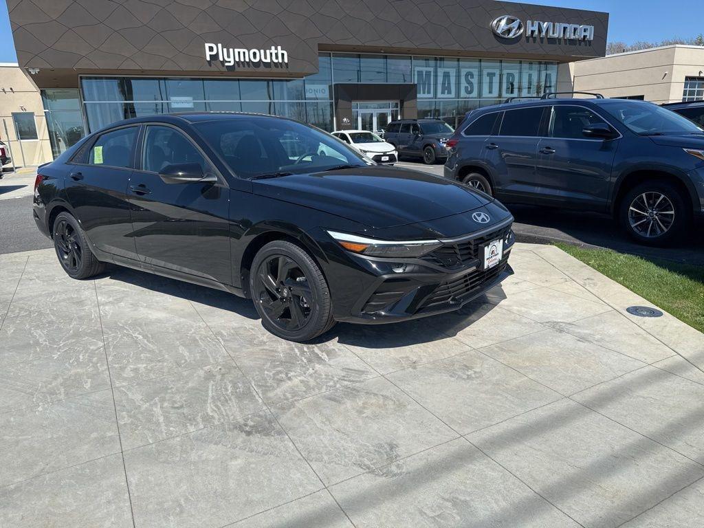New 2026 Hyundai ELANTRA HEV SEL Sport