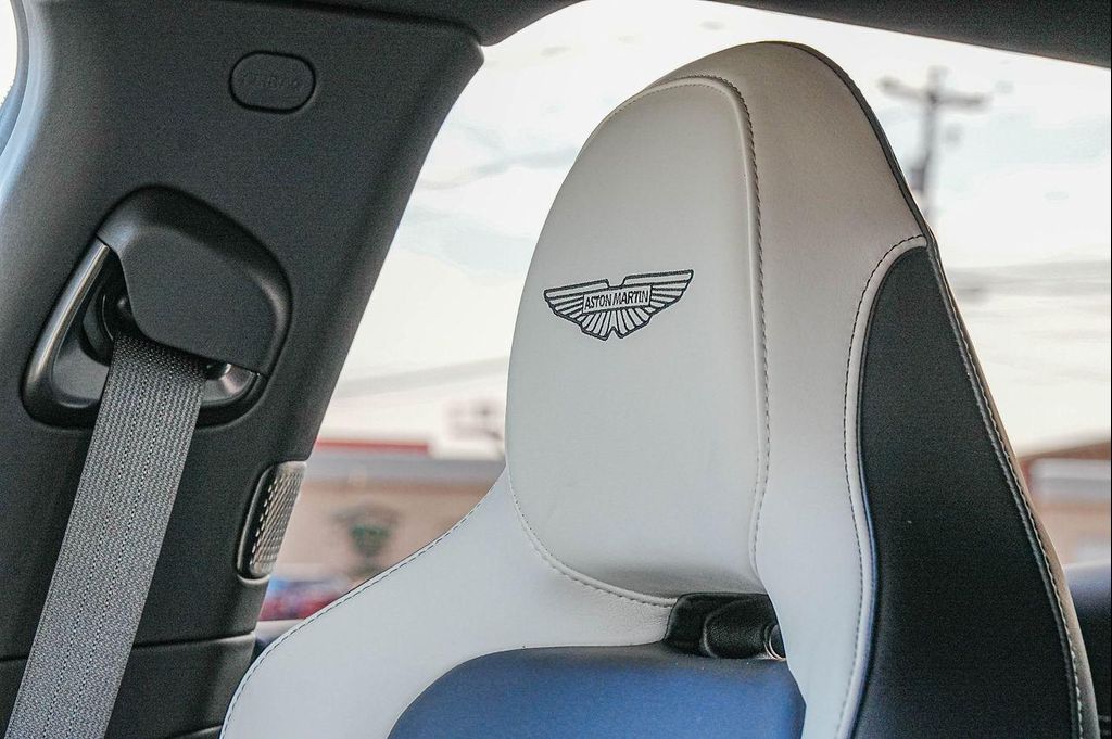 صورة مصغرة 22 لـ 2026 Aston Martin DBX S